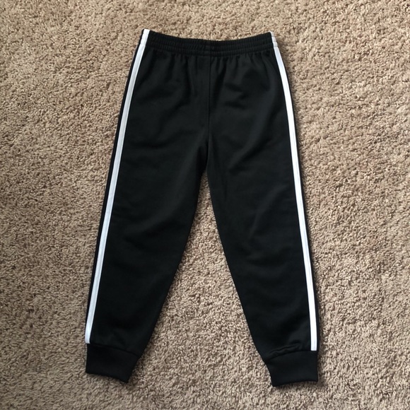 Adidas set kids size 5 - Picture 5 of 7